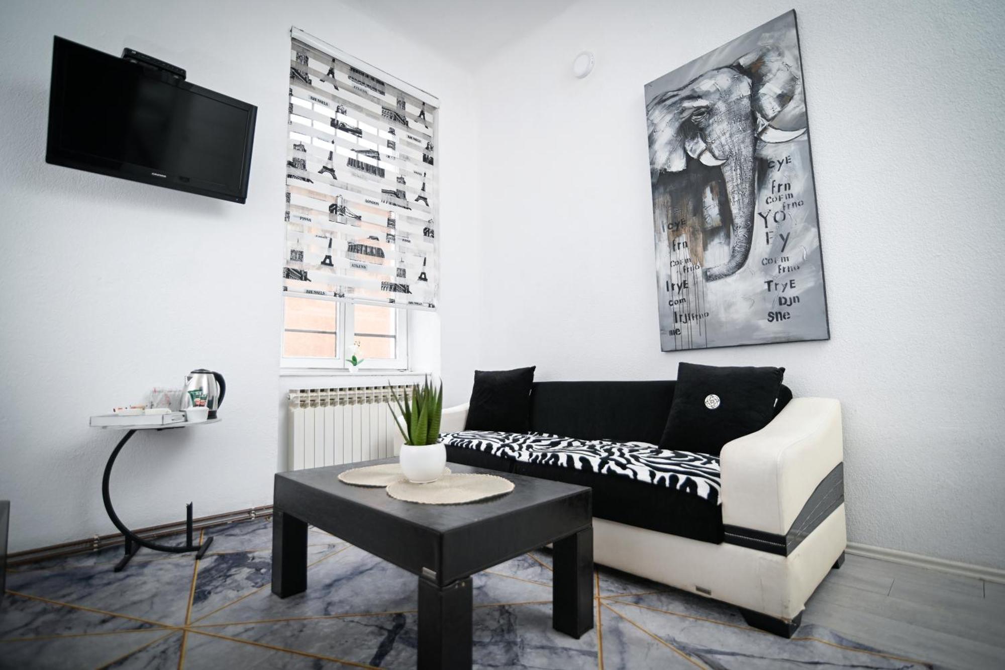 Old Town Whisper - Free Parking Apartment *