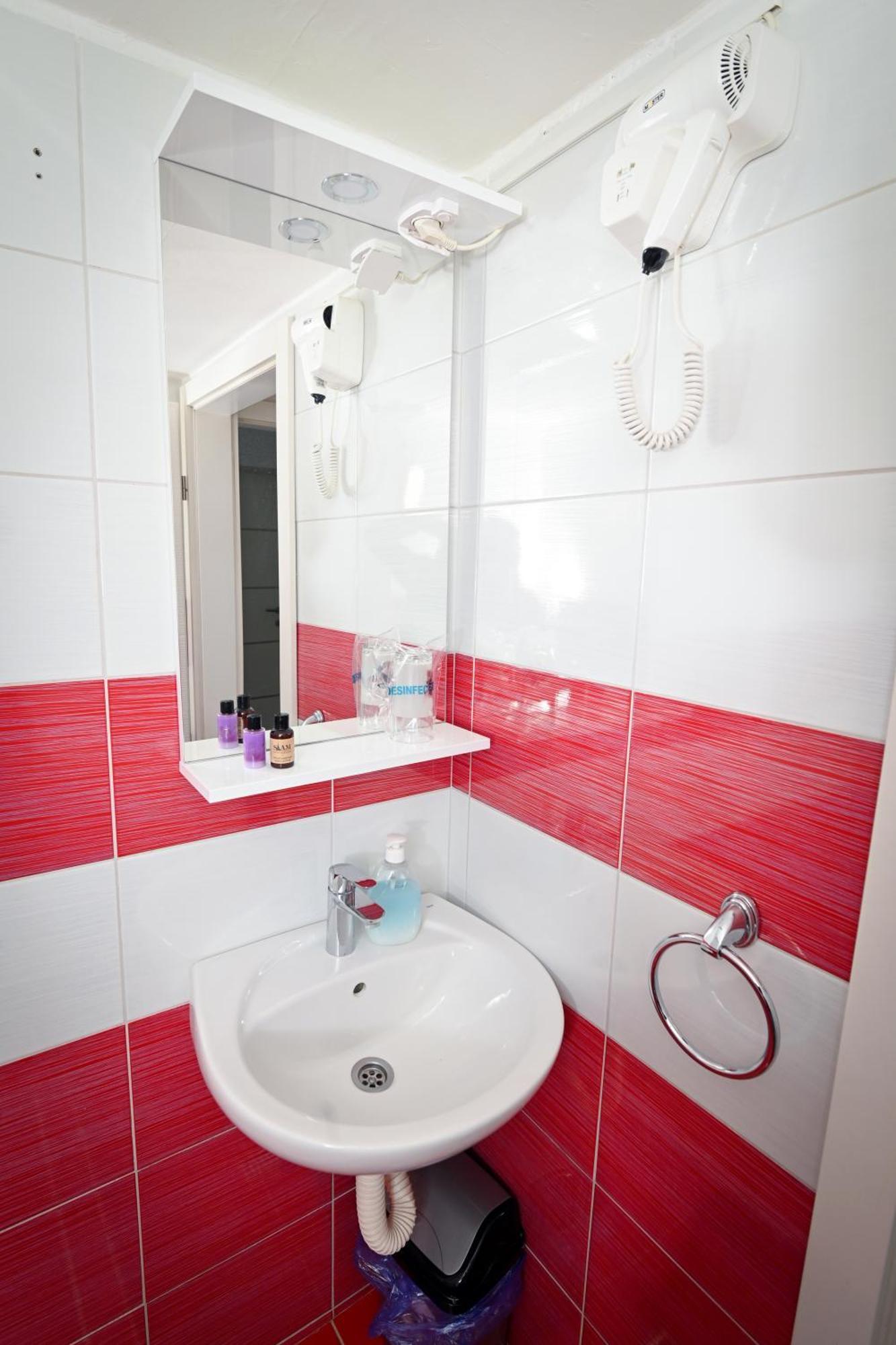 Old Town Whisper - Free Parking Apartment *