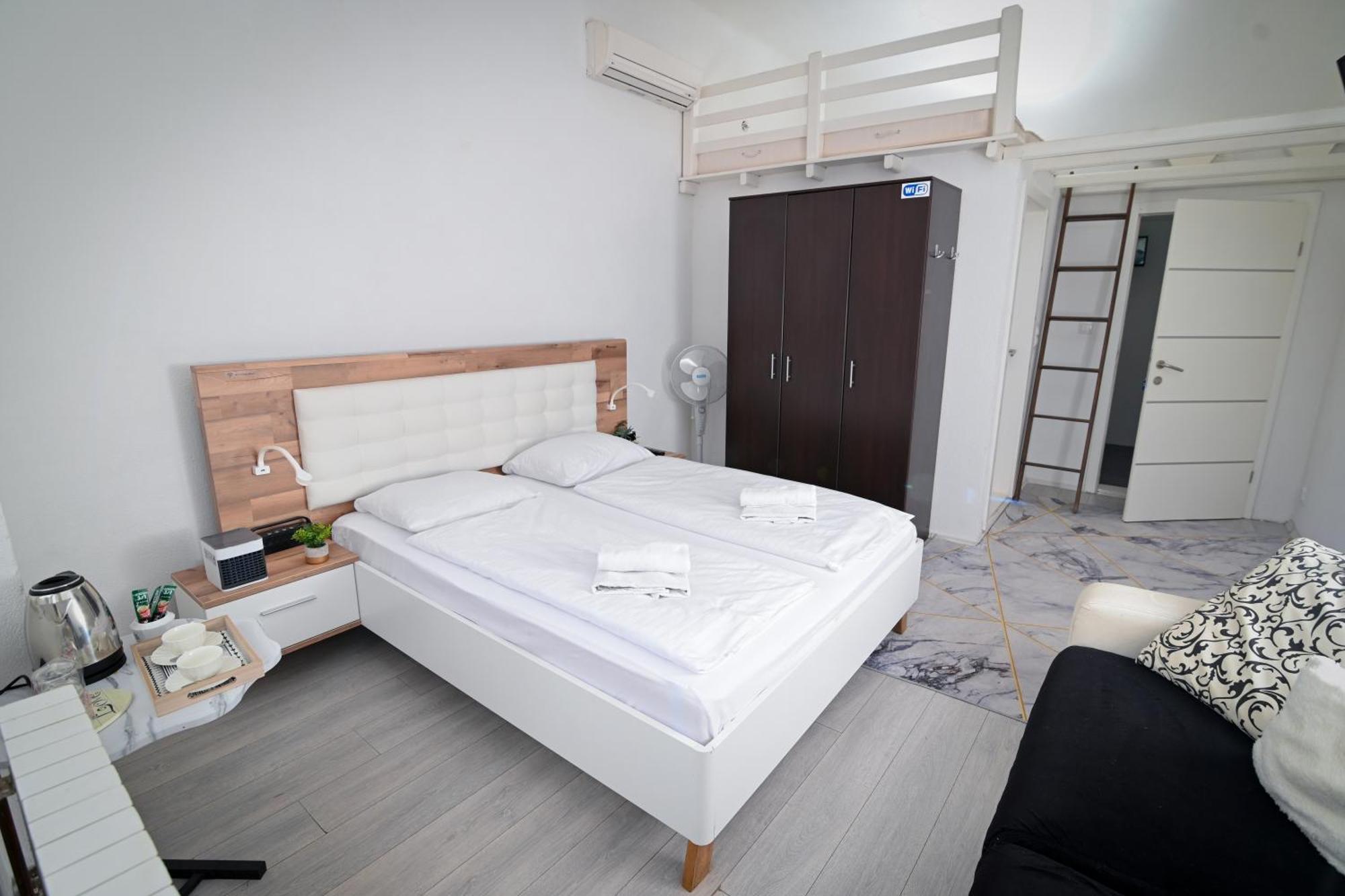 Old Town Whisper - Free Parking Apartment Sarajevo