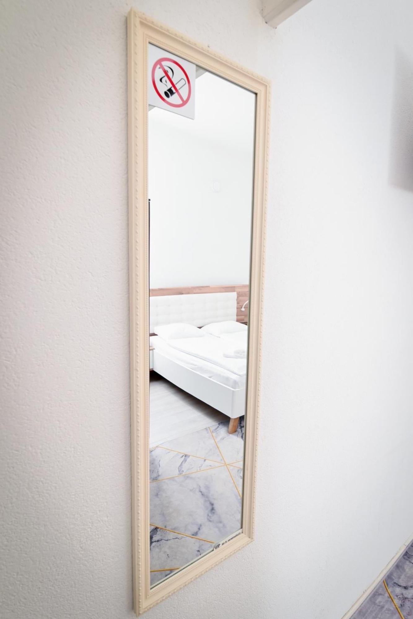 Old Town Whisper - Free Parking Apartment Sarajevo